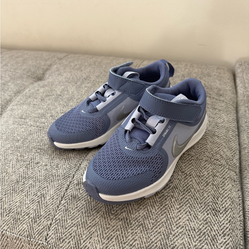 Nike New Kids Sneakers in Periwinkle Size 12.5